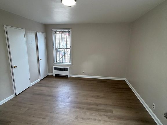3rd image of 36 Irving St #9A