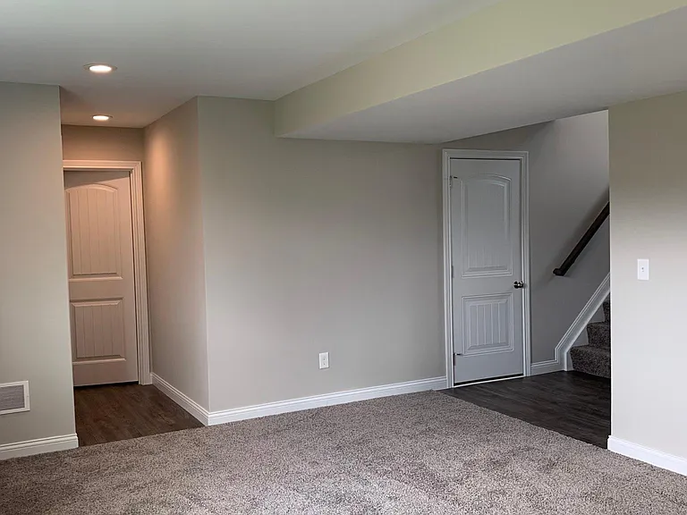 116 Keeneland Dr — Photo 3