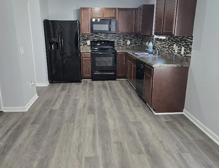 2606 Honeysuckle Dr — Photo 19