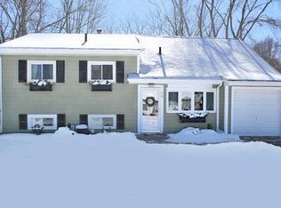 76 Davidson Rd, Framingham, MA 01701