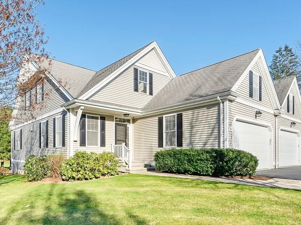 54 Balancing Rock Dr Unit 54, Holliston, MA 01746