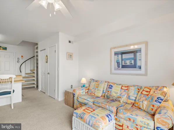 105 123rd St #353B2, Ocean City, MD 21842