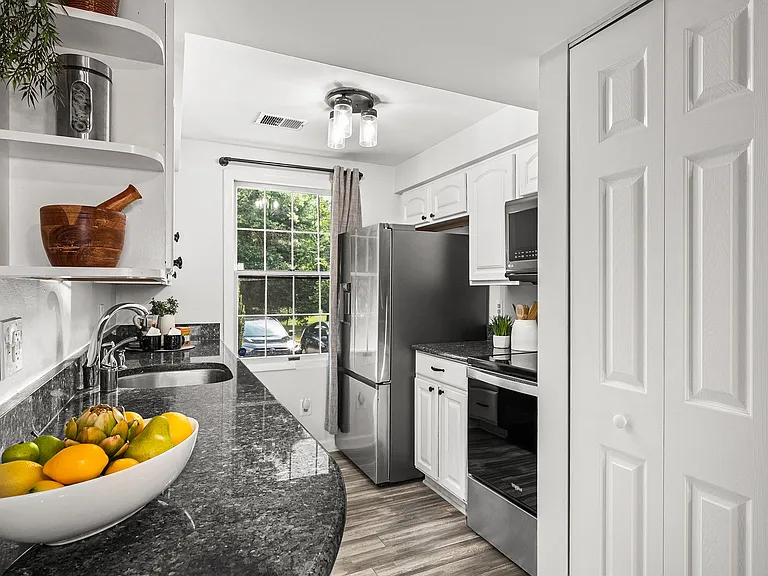 8607 Kenosha Ct — Photo 9