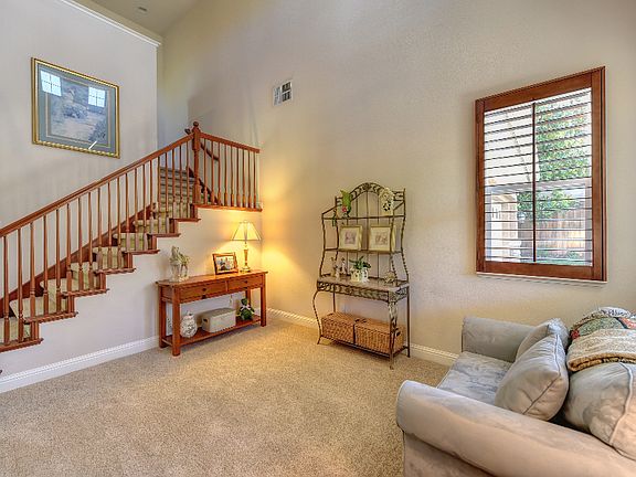 3rd image of 712 San Marino Ct