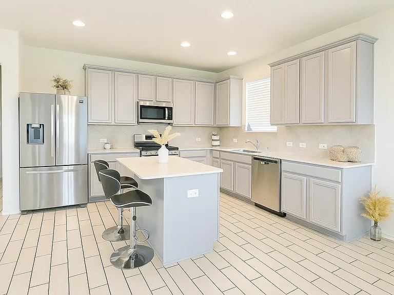 242 Zuma Dr — Photo 6