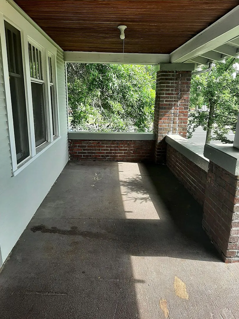 (2001 9th Ave) — Photo 3