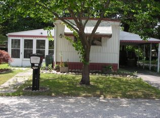 12 Sunflower Dr, Bohemia, NY 11716