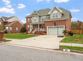 129 Hawks Nest Ln, Suffolk, VA 23435