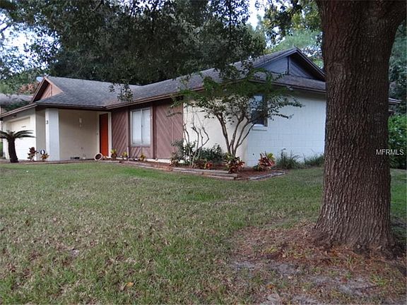 2nd image of 104 Hilltop Dr