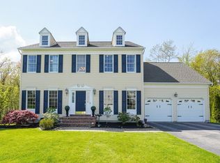 98 Ruest Rd, North Attleboro, MA 02760