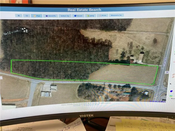 2182 W Maiden Rd, Newton, NC 28658