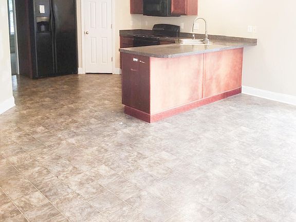 2nd image of 2549 Milsom Ln