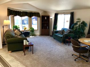 107 Clemans Ave, Moxee, WA 98936