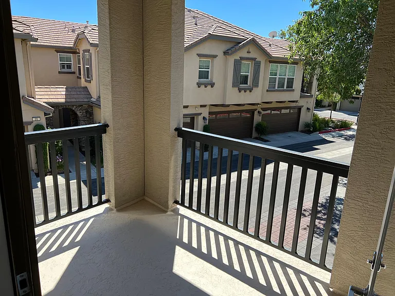 207 W La Flor Ln — Photo 19
