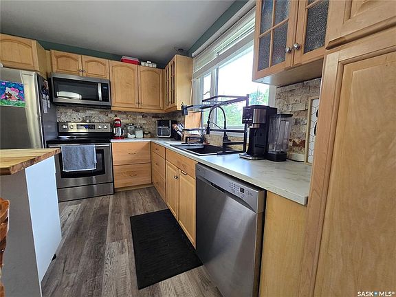5th image of 619 BRIMACOMBE DRIVE