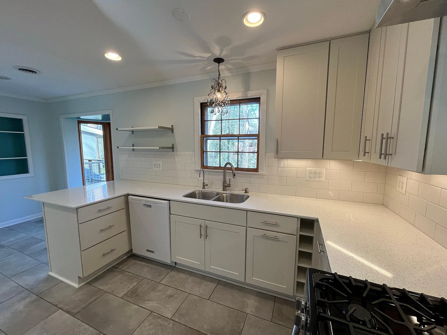 4201 Valencia Rd — Photo 4