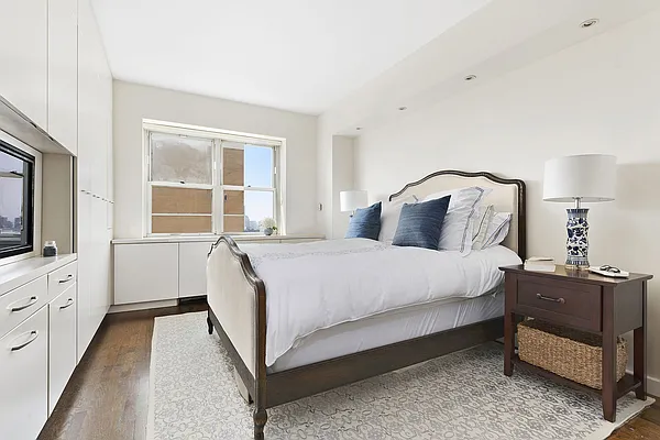 Rented by Compass | media 3