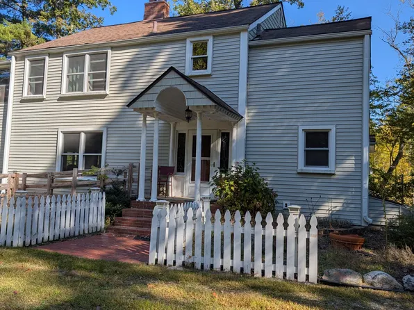 1783 Brewer Rd, Leonard, MI 48367
