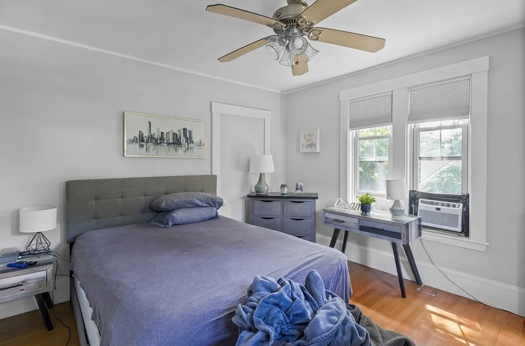 2 bed, 1100 sqft, $2,800 — Photo 4