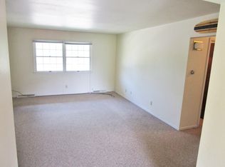 1374 Maricopa Dr APT C, Oshkosh, WI 54904