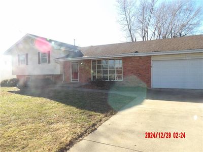 225 S Cleveland St, Garnett, KS, 66032