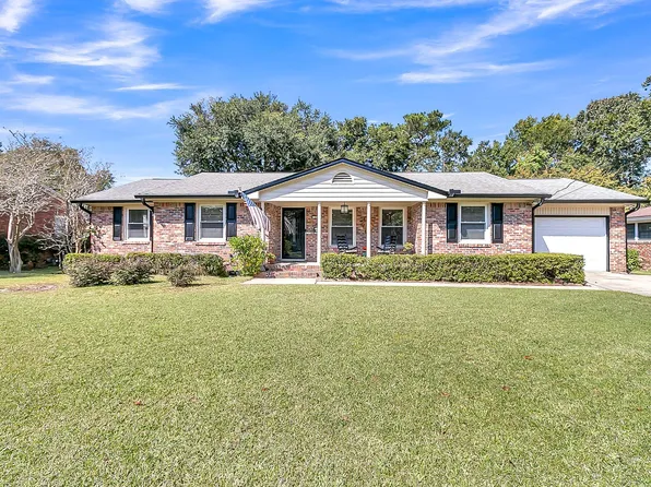 1240 Greenfield Pl, Hanahan, SC 29410
