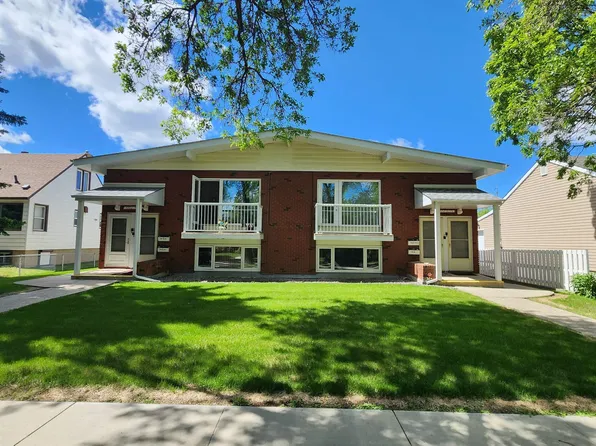 8824 90th St NW, Edmonton, AB T6C 3L6