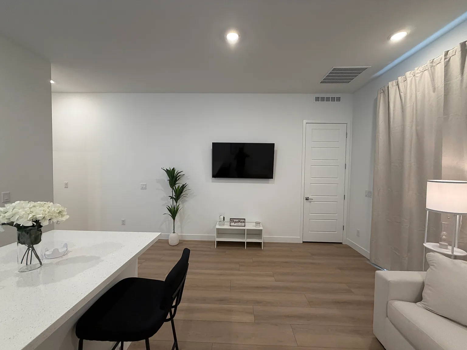 10023 Decano Rdg — Photo 3