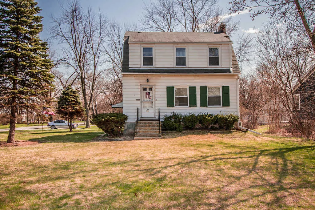 2905 Birch Rd photo 1