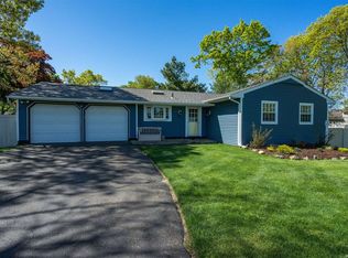 32 Milburn Rd, South Setauket, NY 11720