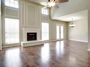 4104 Periwinkle Dr, Fort Worth, TX 76137