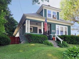 12 Strathcona Rd, Cranston, RI 02910