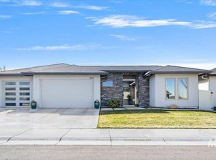 4601 E Copper Point Dr, Meridian, ID 83642