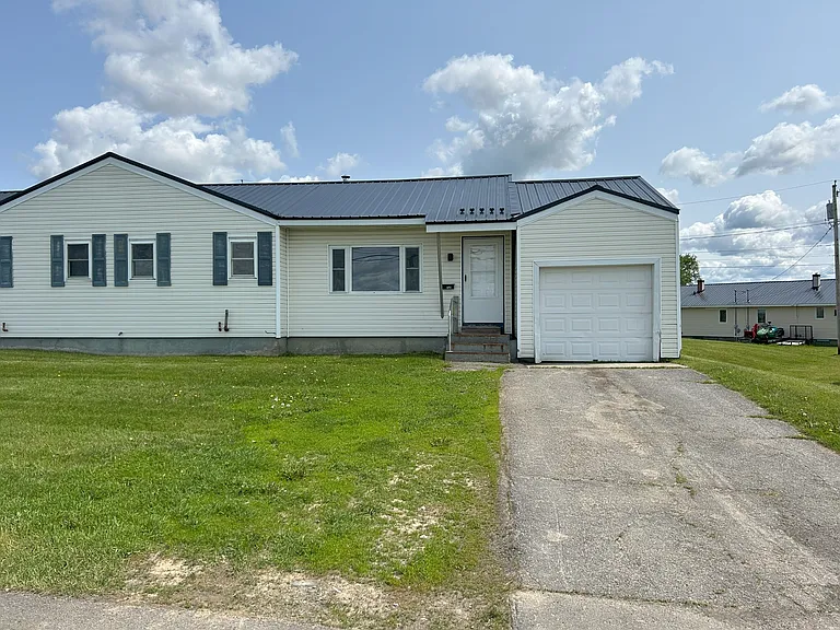 26A Edgemont Dr — Photo 1