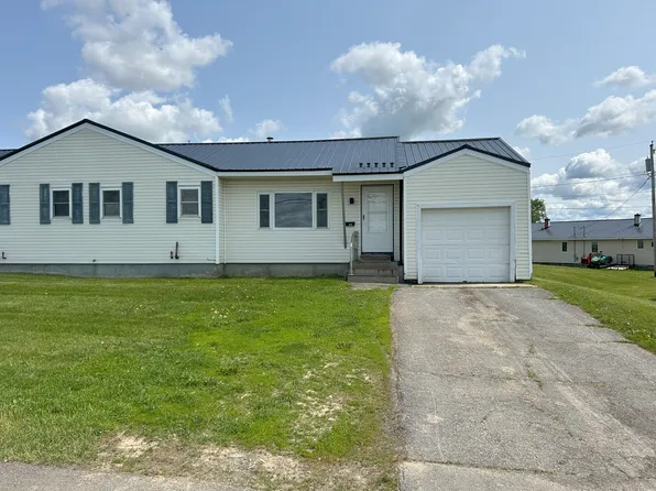 26A Edgemont Dr, Presque Isle, ME 04769