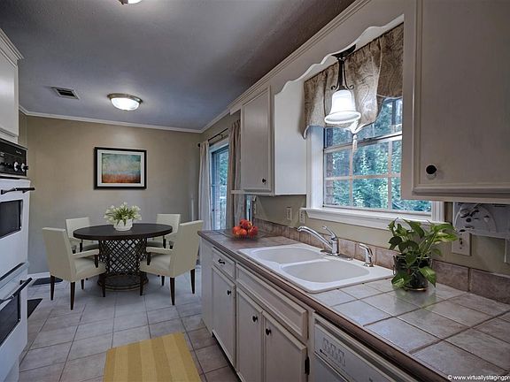 3rd image of 111 Terrapin Dr