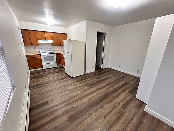 2nd image of 1618 N Lincoln St APT 8
