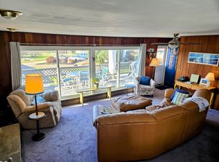 (Undisclosed Address), Narragansett, RI 02882