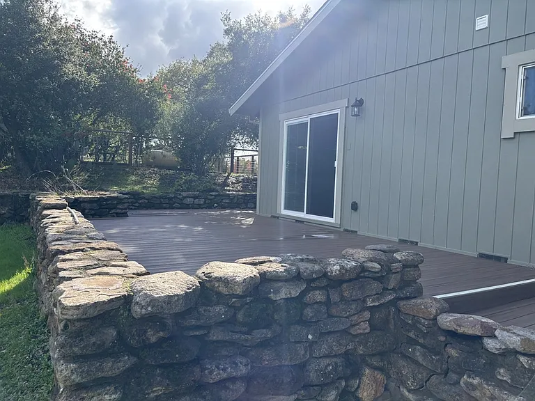 1776 Meda Ave — Photo 2
