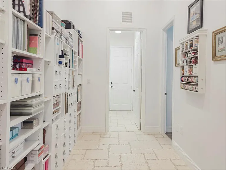 5169 Roma St — Photo 36
