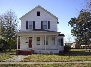 6 S Magnolia Ave, Andrews, SC 29510