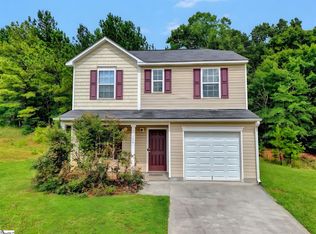 156 Queens Cir, Laurens, SC 29360
