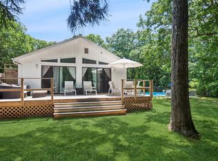(Undisclosed Address), East Hampton, NY 11937