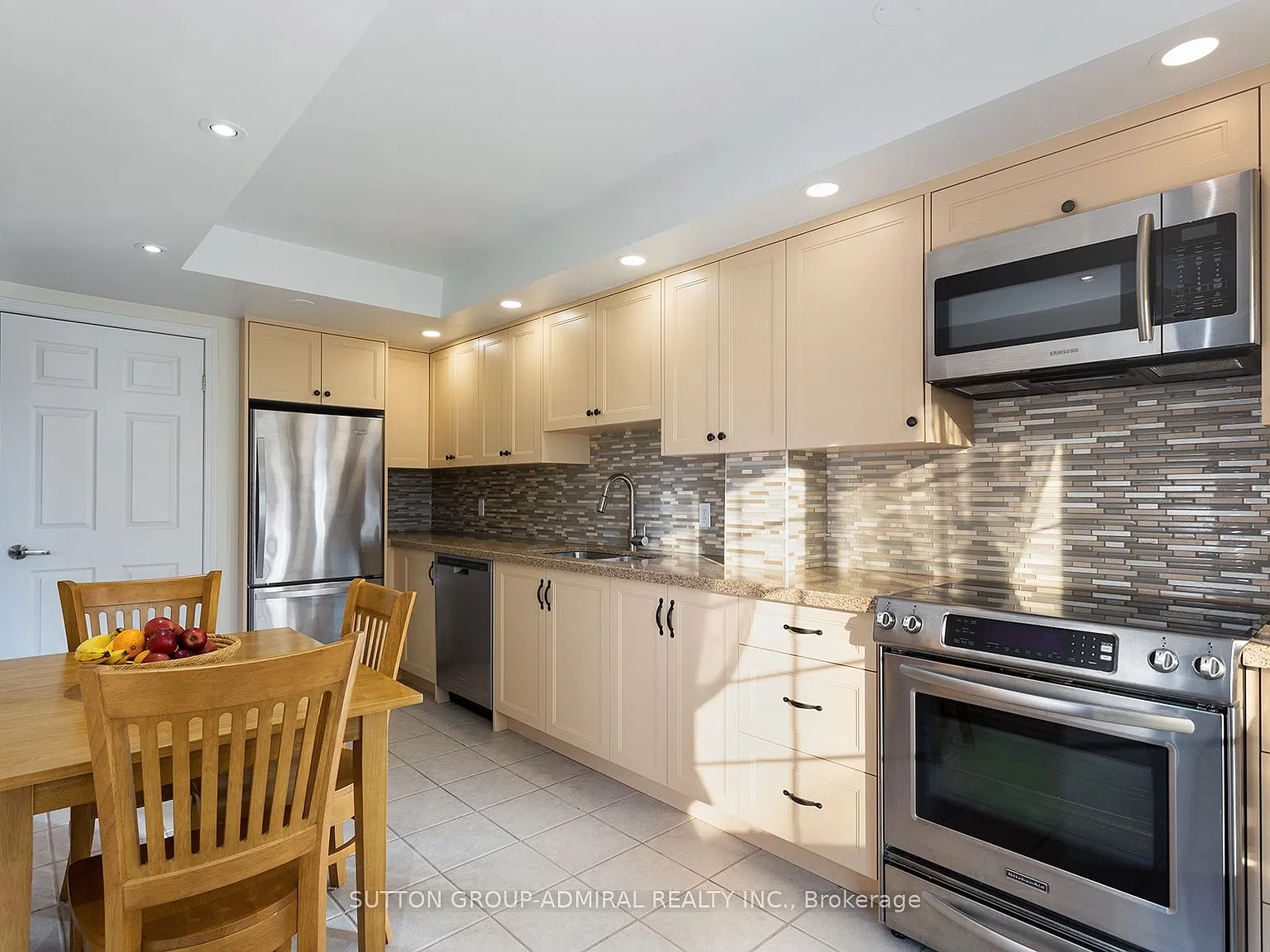 3 bed, $3,150 — Photo 4