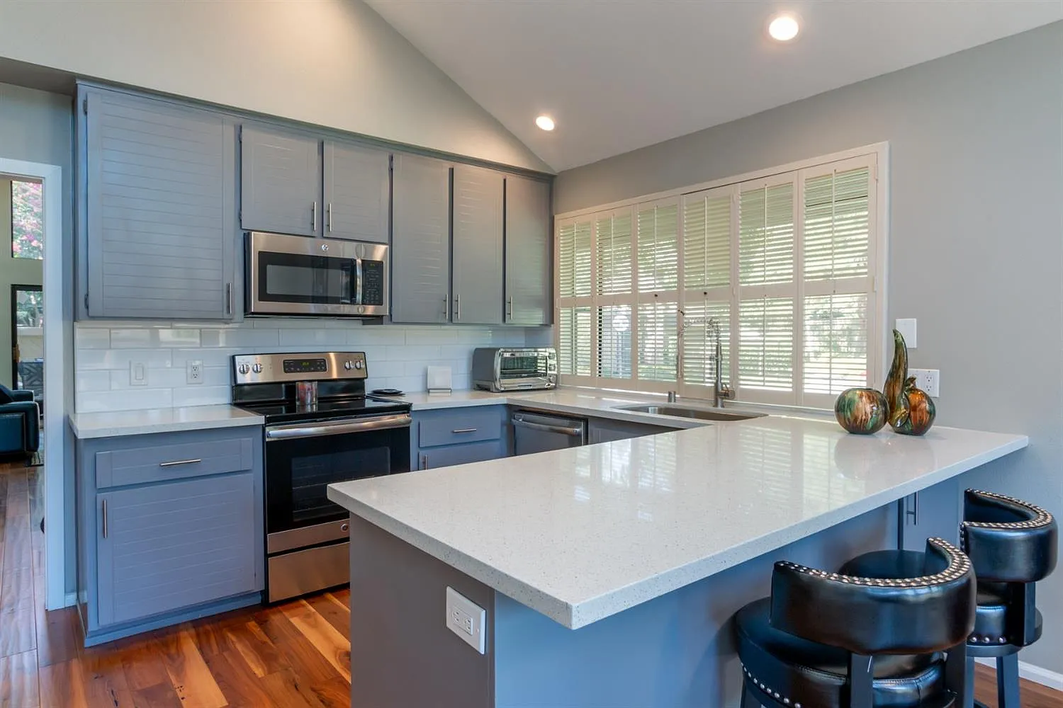 2169 Promontory Point Ln photo 1