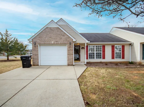 1640 Beaconcrest Cir, Murfreesboro, TN 37128