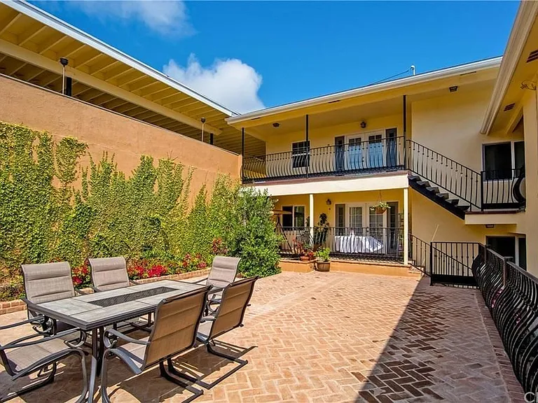 1570 N Coast Hwy #3 — Photo 13