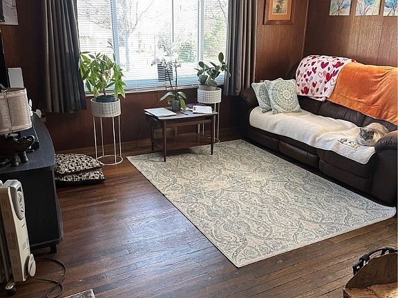 3rd image of 32271 Orchard Knoll Dr