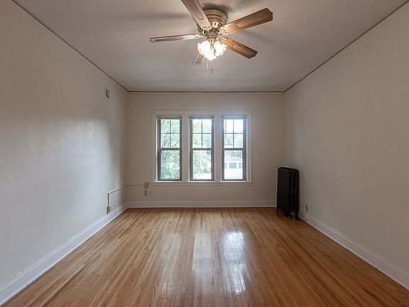 3rd image of 3220 Girard Ave S APT 302
