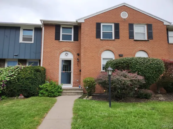 4277 Belmont Dr, Liverpool, NY 13090